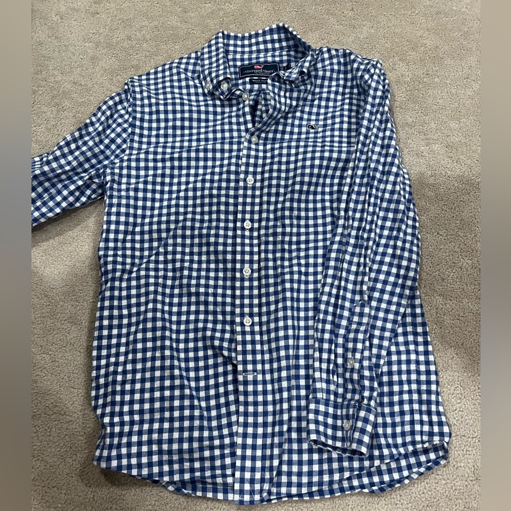 Vineyard vines, boys button down, light flannel fabric